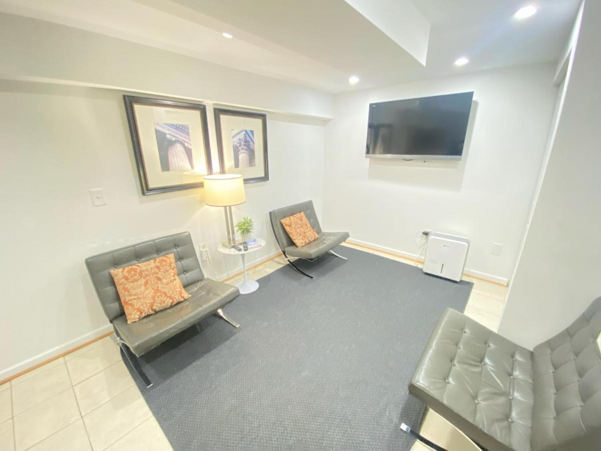 COMFY Modern 2-Bdrm Basement Home Washington Exterior foto